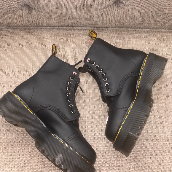 New Dr. Martens Sinclair Heart Platform Boot women size 7 - Picture 6 of 10